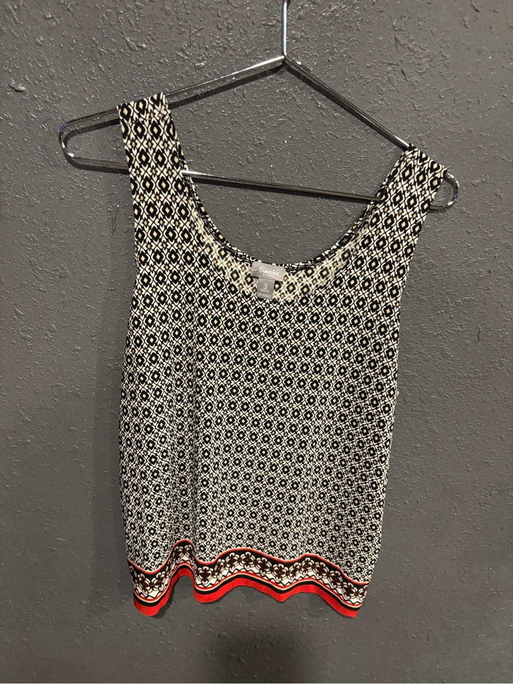 Travelers by Chico Sleeveless Black & White Geometric Tank